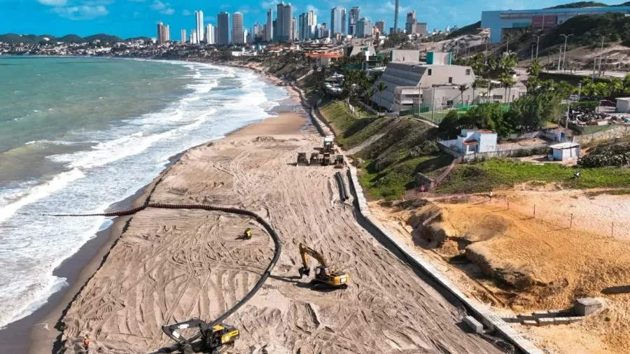 Praia de Ponta Negra, em Natal (RN), que passou por uma obra de alargamento da faixa de areia.